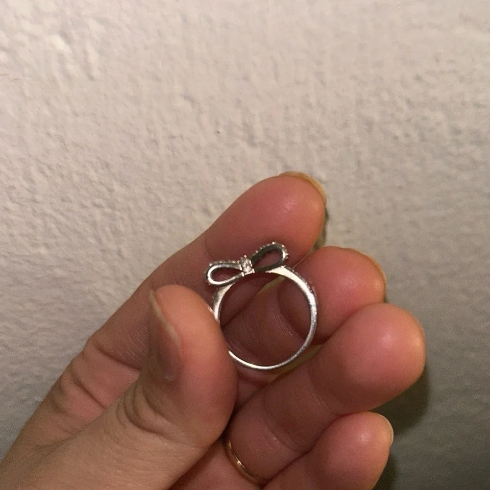 Elegant Silver Bow Women's Ring Sz 7